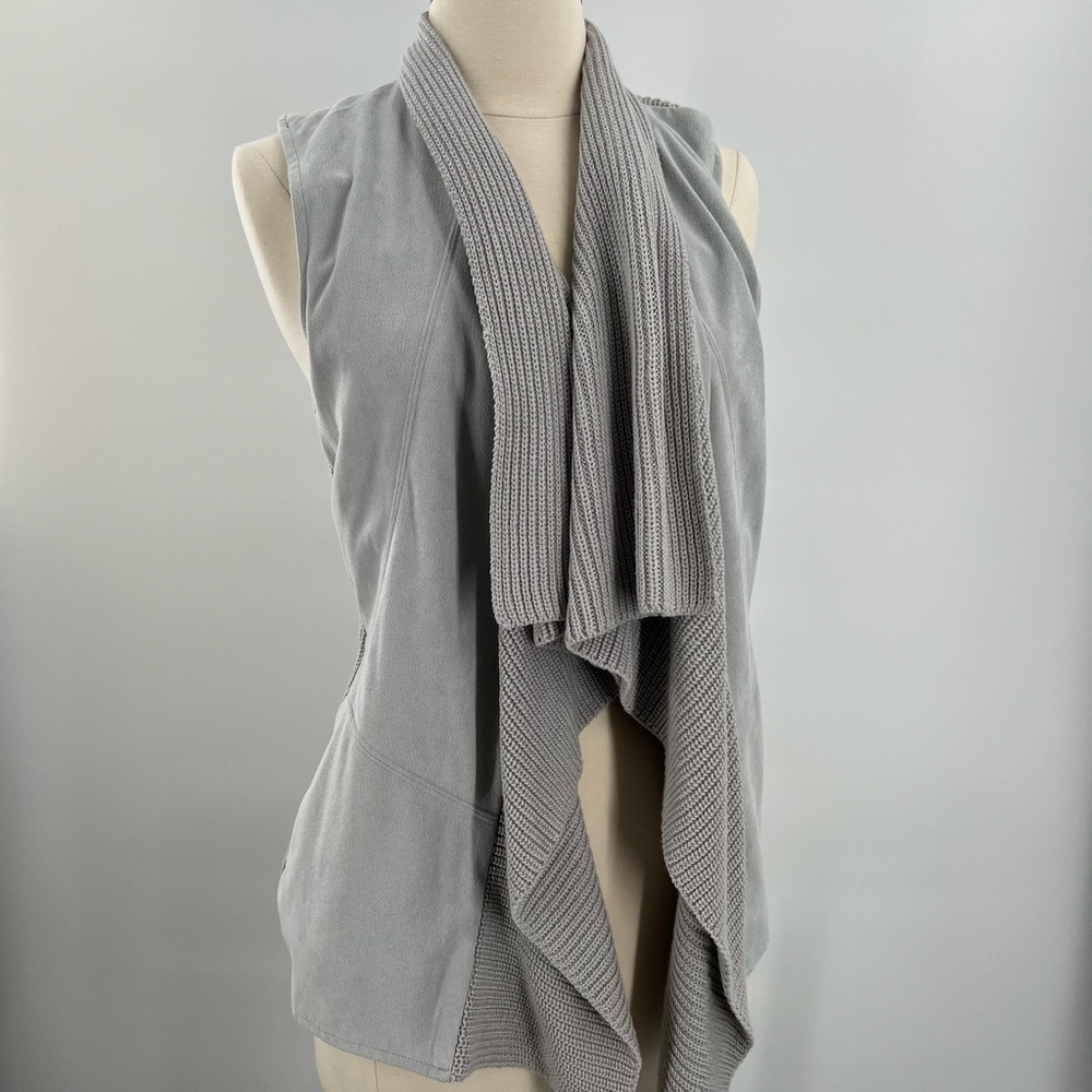 GNW Sleeveless Sweater Ladies Size Small